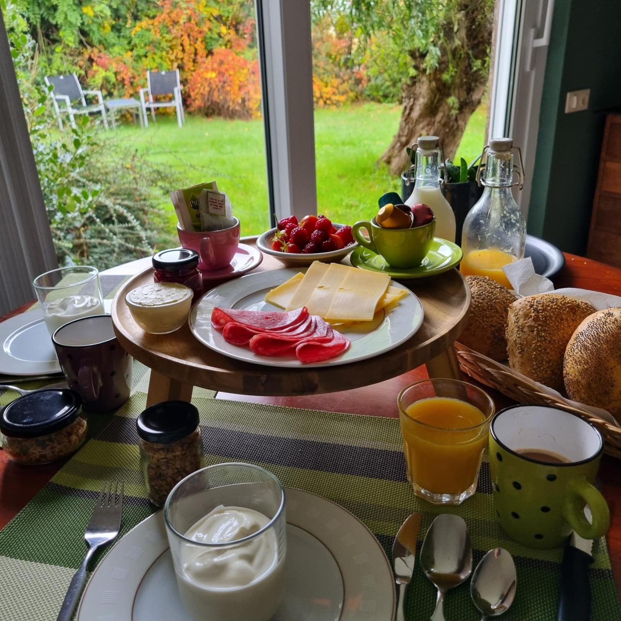 Even Heukelom Bed and Breakfast Afferden  Exteriör bild